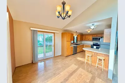219 Lakeview Drive, Spicer, MN 56288 - Photo 4