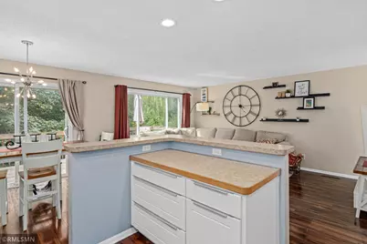 7161 Unity Avenue N, Brooklyn Center, MN 55429 - Photo 6