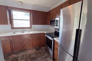 1720 24th Ave SE, Rochester, MN 55904 - Photo 2