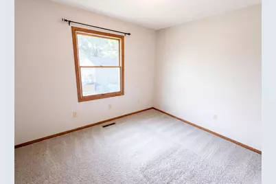 1720 24th Avenue SE, Rochester, MN 55904 - Photo 10