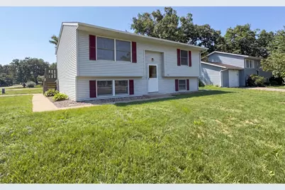 1720 24th Avenue SE, Rochester, MN 55904 - Photo 1