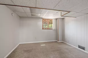 444 County Rd B E, Maplewood, MN 55117 - Photo 42