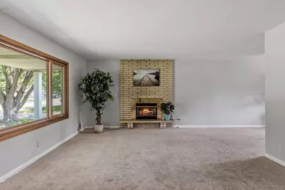 444 County Road B E, Maplewood, MN 55117 - Photo 4