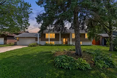 444 County Road B E, Maplewood, MN 55117 - Photo 2