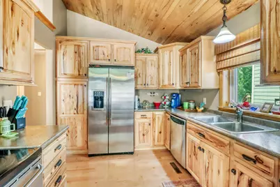 672 S Shore Drive, Detroit Lakes, MN 56501 - Photo 14