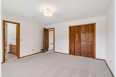 4635 Yorktown Lane N, Plymouth, MN 55442 - Photo 18