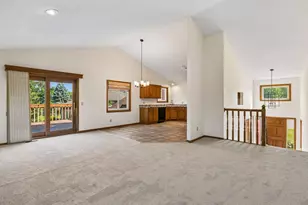 4635 Yorktown Ln N, Plymouth, MN 55442 - Photo 12