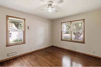 527 Morrison Street, Mora, MN 55051 - Photo 10