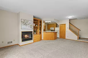 15345 Greenhaven Ln, Burnsville, MN 55306 - Photo 4