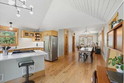 815 Maple Street W, Stillwater, MN 55082 - Photo 8