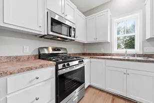 3012 Cottage Ln N, Maplewood, MN 55109 - Photo 12