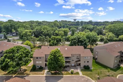 1225 Ferndale Street N #B18, Maplewood, MN 55119 - Photo 16