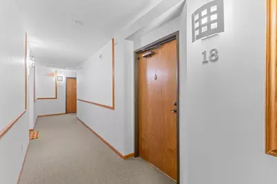 1225 Ferndale Street N #B18, Maplewood, MN 55119 - Photo 2
