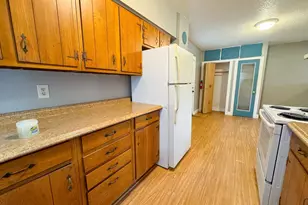 127 E Summit Ave, Fergus Falls, MN 56537 - Photo 8