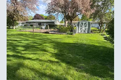 799 4th Street SW, Wells, MN 56097 - Photo 70