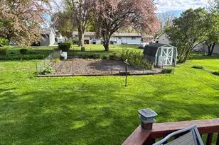 799 4th St SW, Wells, MN 56097 - Photo 32