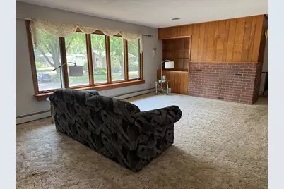 799 4th Street SW, Wells, MN 56097 - Photo 8