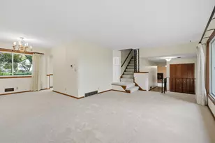 9908 Oxborough Rd, Bloomington, MN 55437 - Photo 8
