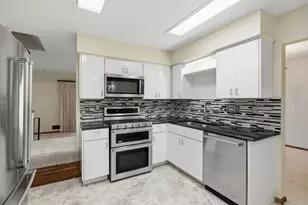 9908 Oxborough Rd, Bloomington, MN 55437 - Photo 14