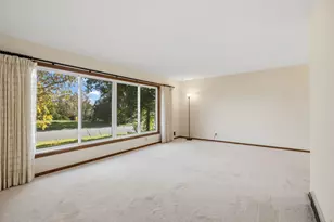 9908 Oxborough Rd, Bloomington, MN 55437 - Photo 6