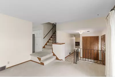 9908 Oxborough Road, Bloomington, MN 55437 - Photo 6