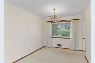 9908 Oxborough Road, Bloomington, MN 55437 - Photo 10