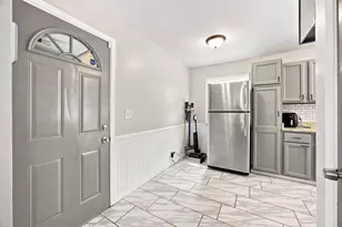 5719 Northport Dr, Brooklyn Center, MN 55429 - Photo 8