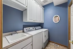 3896 Darling Dr, Woodbury, MN 55125 - Photo 14