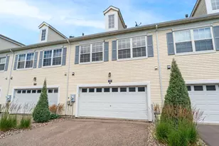 1781 Colonial St, Shakopee, MN 55379 - Photo 2