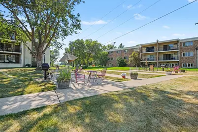 4351 Parklawn Avenue #7E, Edina, MN 55435 - Photo 18