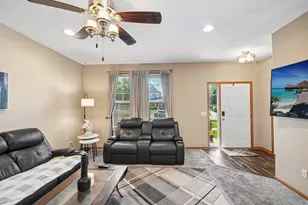 4851 Woodland Ave, Shakopee, MN 55379 - Photo 4