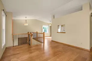 16211 Flagstaff Ct S, Lakeville, MN 55068 - Photo 4