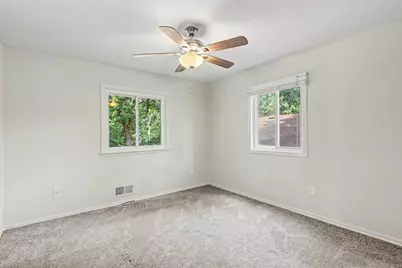 10524 Kimbro Avenue S, Cottage Grove, MN 55016 - Photo 14