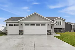 1013 26th St Loop N, Sartell, MN 56377 - Photo 1
