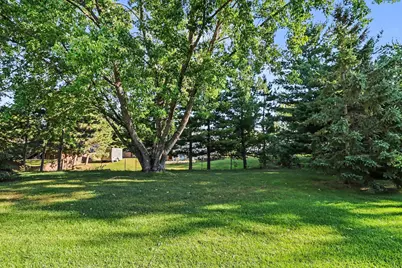 2047 Goodview Avenue N, Oakdale, MN 55128 - Photo 28