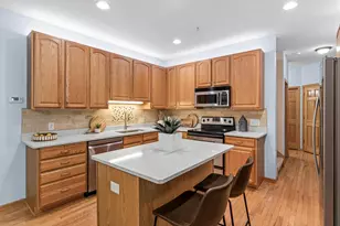 9651 Belmont Ln, Eden Prairie, MN 55347 - Photo 12