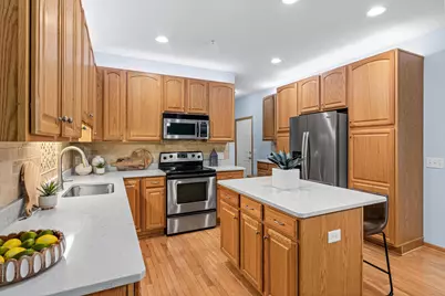 9651 Belmont Lane, Eden Prairie, MN 55347 - Photo 10