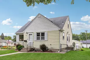 418 17th Ave N, South Saint Paul, MN 55075 - Photo 2
