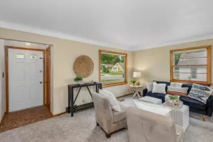 418 17th Ave N, South Saint Paul, MN 55075 - Photo 8