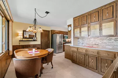 266 Cardinal Court, Chaska, MN 55318 - Photo 4