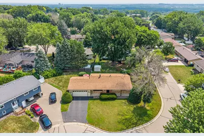 266 Cardinal Court, Chaska, MN 55318 - Photo 48