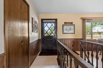 266 Cardinal Court, Chaska, MN 55318 - Photo 2