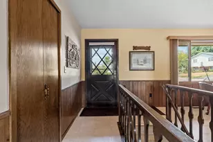266 Cardinal Ct, Chaska, MN 55318 - Photo 2