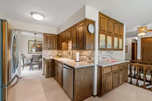 266 Cardinal Ct, Chaska, MN 55318 - Photo 6