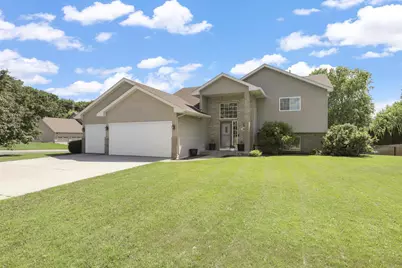 813 Lawrence Parkway, Buffalo, MN 55313 - Photo 1