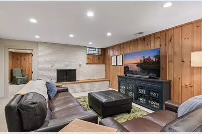 2237 Edgcumbe Road, Saint Paul, MN 55116 - Photo 54