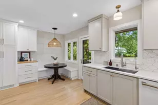2237 Edgcumbe Rd, Saint Paul, MN 55116 - Photo 32