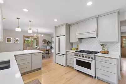 2237 Edgcumbe Road, Saint Paul, MN 55116 - Photo 36