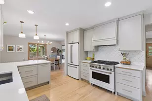 2237 Edgcumbe Rd, Saint Paul, MN 55116 - Photo 36