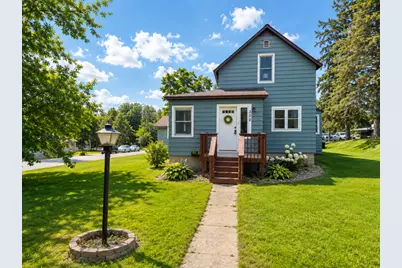 302 Mitchell Street, Coleraine, MN 55722 - Photo 1